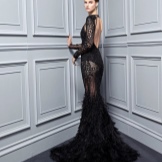 Dress with open back with a train