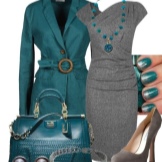 Marine-colored accessories to a gray sheath dress
