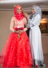 Gentle red Muslim wedding dress