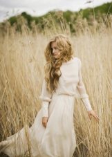Rustic wedding dress closed