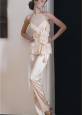 Wedding suit for brides over 30 years old