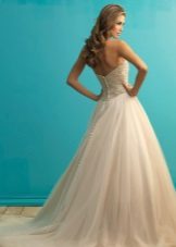 Wedding dress with train pink