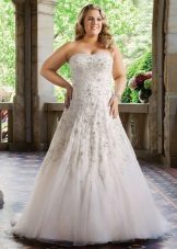 Wedding dress for the full, beaded