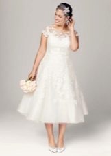 Wedding dress for full A-line short