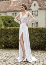 Armonia wedding dress with a slit
