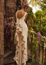 Wedding dress in the style of the 70s