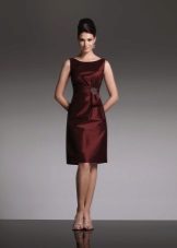 Maroon evening dress for mothers of the bride
