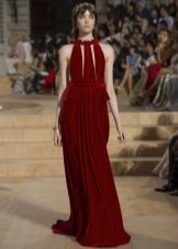 Burgundy evening dress to the floor