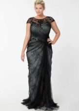 Evening dress for full black with drapery