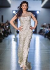 Evening dress from Oksana flies to the floor