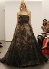 Magnificent wedding dress by Vera Wong