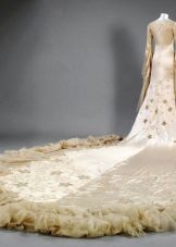 Wedding Dress with Retro Train