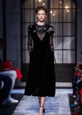 Short velvet evening dress