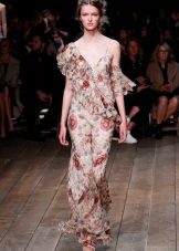 Evening dress with ruffles