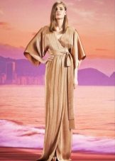 Silk evening dress with a smell