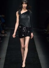 Short dress asymmetrical for the New Year