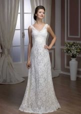 Lacy wedding dress straight from Hadassah