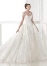 Magnificent wedding white dress from Pronovias