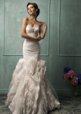 Wedding dress from Amelia Sposa mermaid with a fluffy skirt