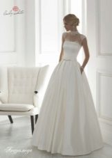 Wedding dress from the Universe collection from Lady White with lace