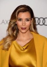 Makeup for a mustard dress