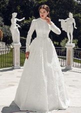 Wedding dress from Tulipia closed