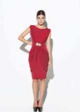 Sheath dress evening to the knees red