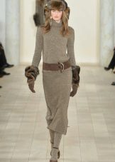 Long brown knitted dress