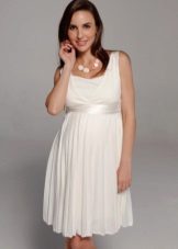 Dress with a high waist short maternity