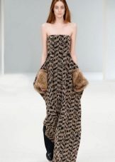 Open two-tone dress with sleeves on the wrist