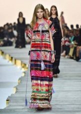 Dress with ethnic motifs