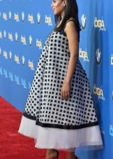 Elegant dress for pregnant women