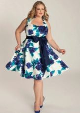 Dress for full with a high waist