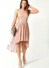 Pink dress with gray clutch