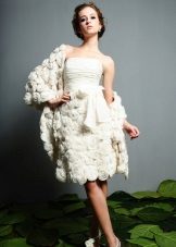 Wedding dress with flowers in tone