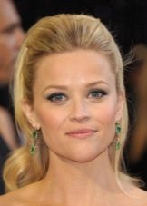 Smokey Aiz Makeup for Women Color Type Summer