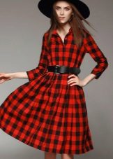 Mid-rise red dress with a full skirt