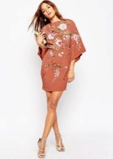 Brick short floral kimono