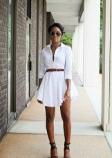 Short shirt dress with sandals on heels