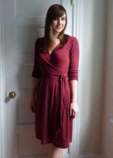 Maroon knit dress with a smell