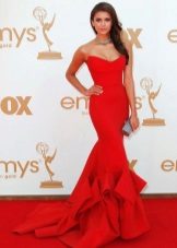 Red dress style mermaid with train