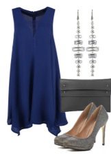 Dress for apple figure