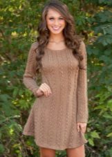 Short brown knit dress with long sleeves