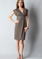 Medium length dress with a high waist