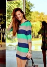 Short dress in a wide color strip