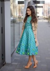 Trench to dress in the style of new bow