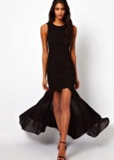 Dress flared with a pencil skirt and train