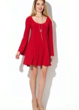Red dress, flared from the chest