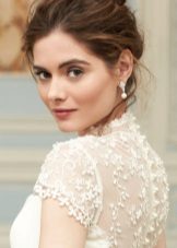 Wedding hairstyle to dress case