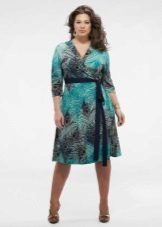 Summer dress for the full with the smell